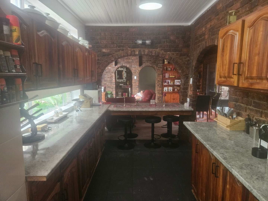 5 Bedroom Property for Sale in Royldene Northern Cape